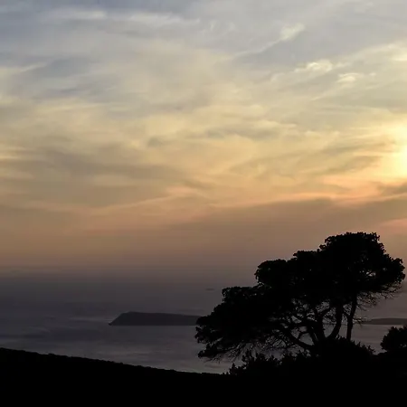 別荘 Eagles Nest Angairiá